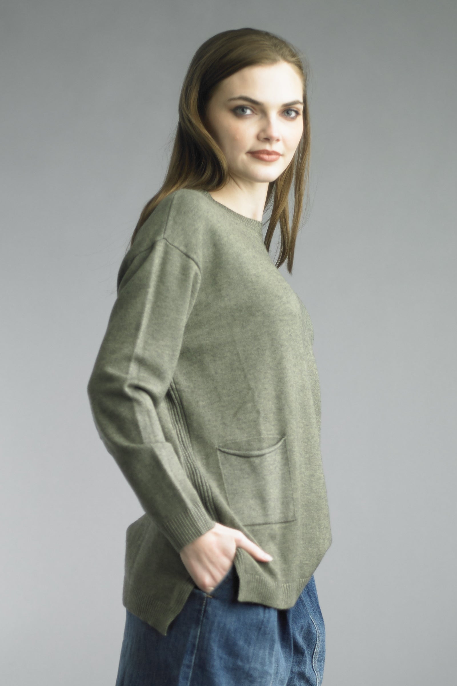 Crewneck Double Pocket Sweater By: Tempo Paris