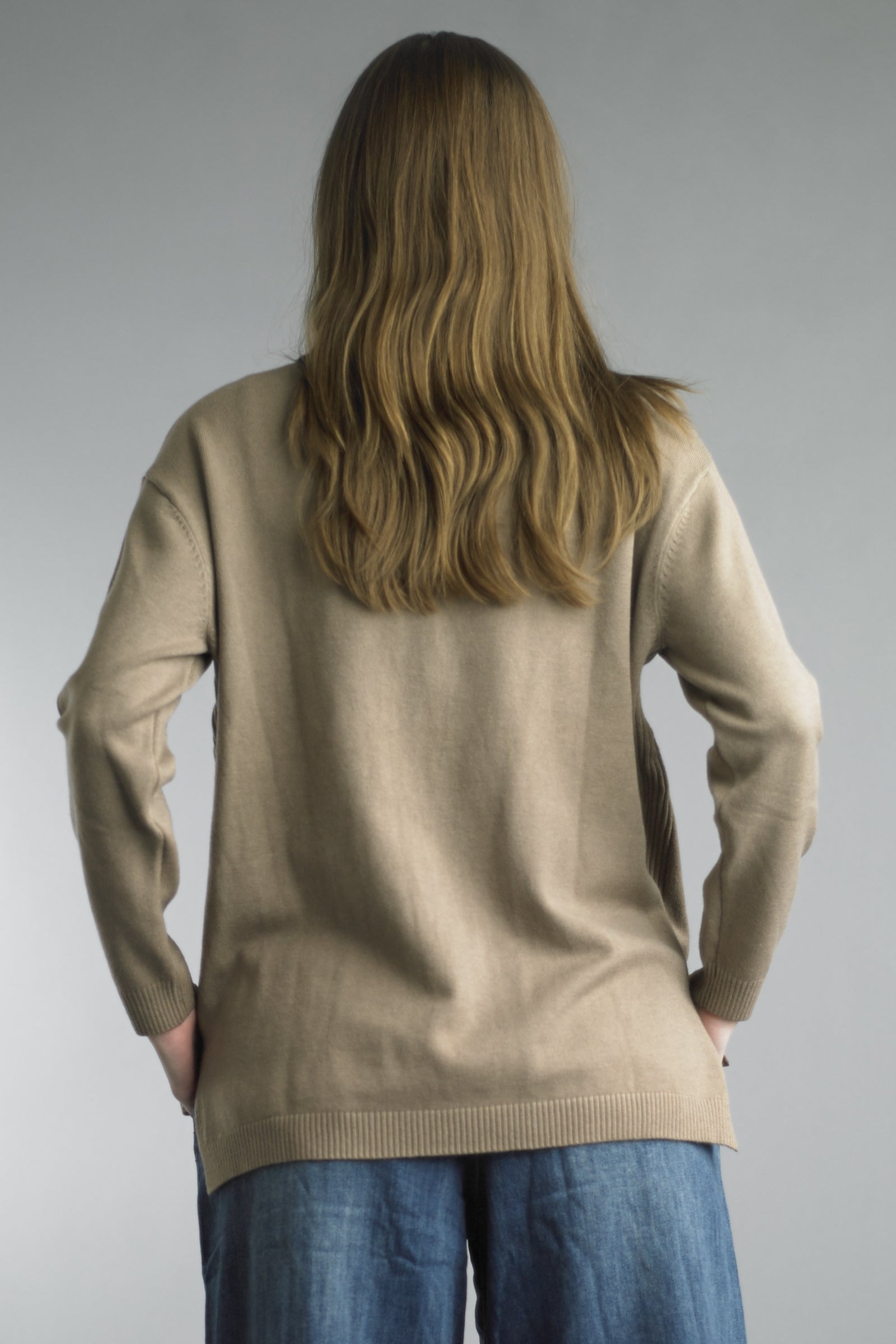 Crewneck Double Pocket Sweater By: Tempo Paris