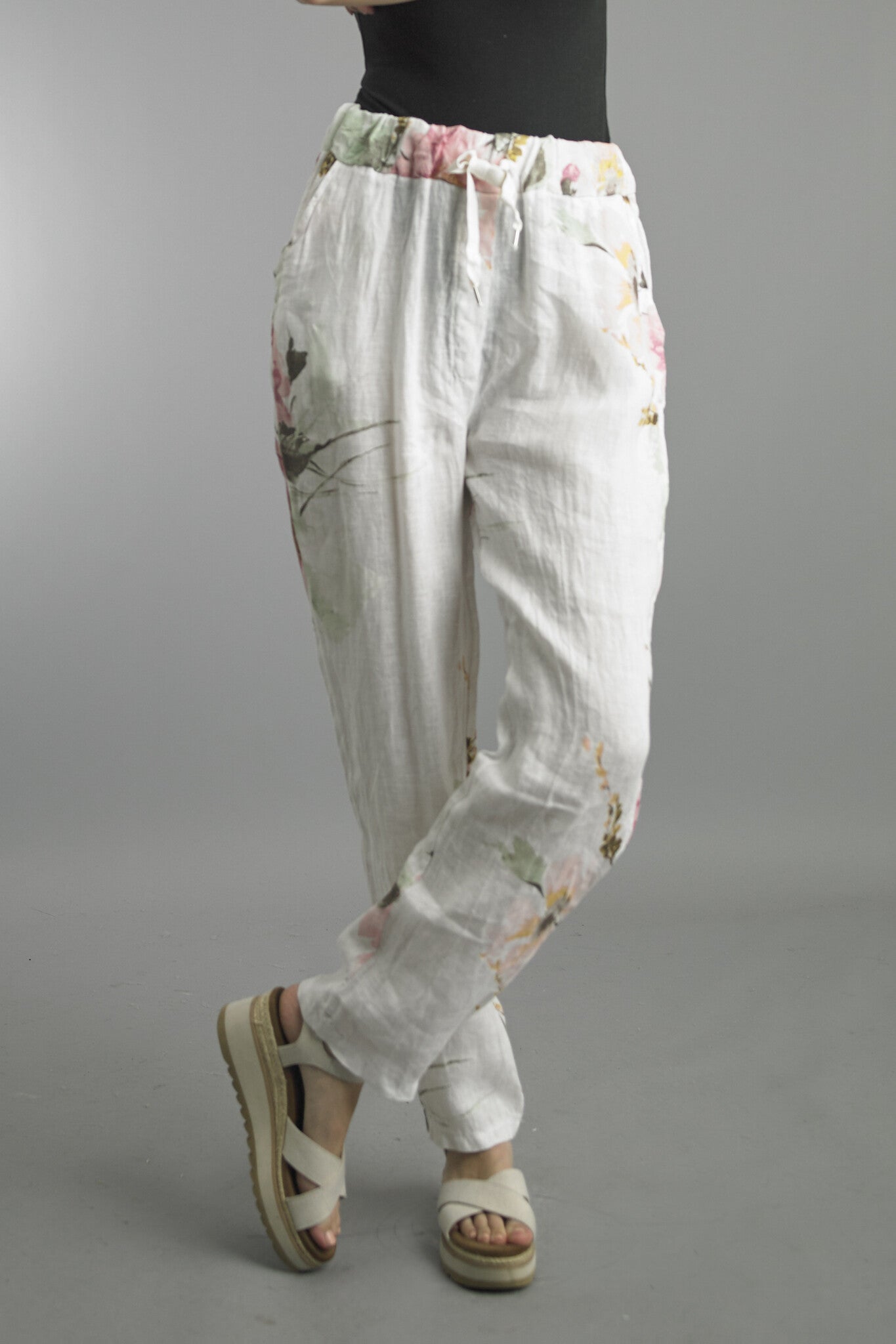 Linen Tie Front Floral Pant by: Tempo Paris