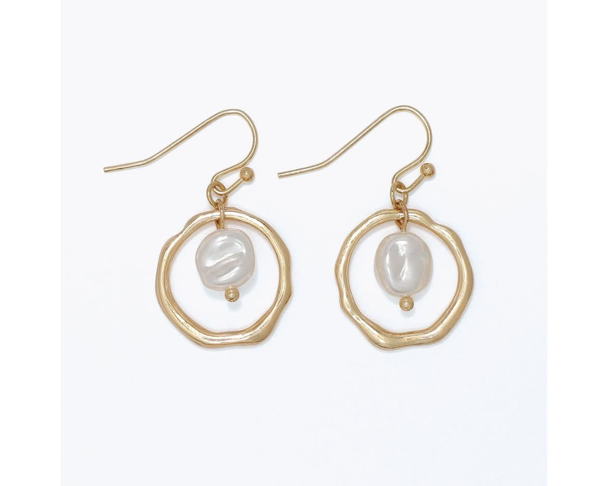 Hammered Gold Hoop w/ Pearl Drop Earrings
