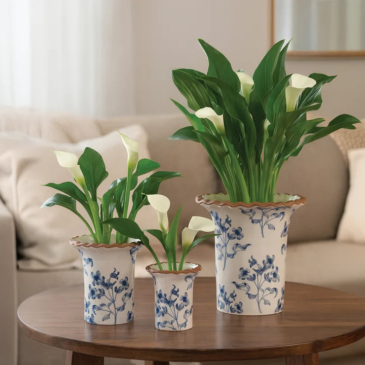 Scalloped Edge Floral Container (2 Sizes)