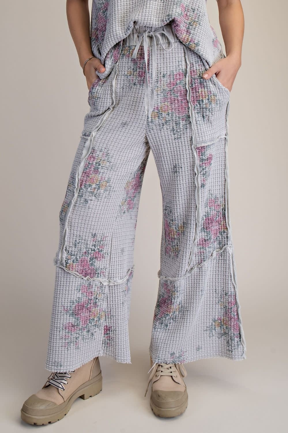 Floral Print Waffle Weave Pant by: Easel