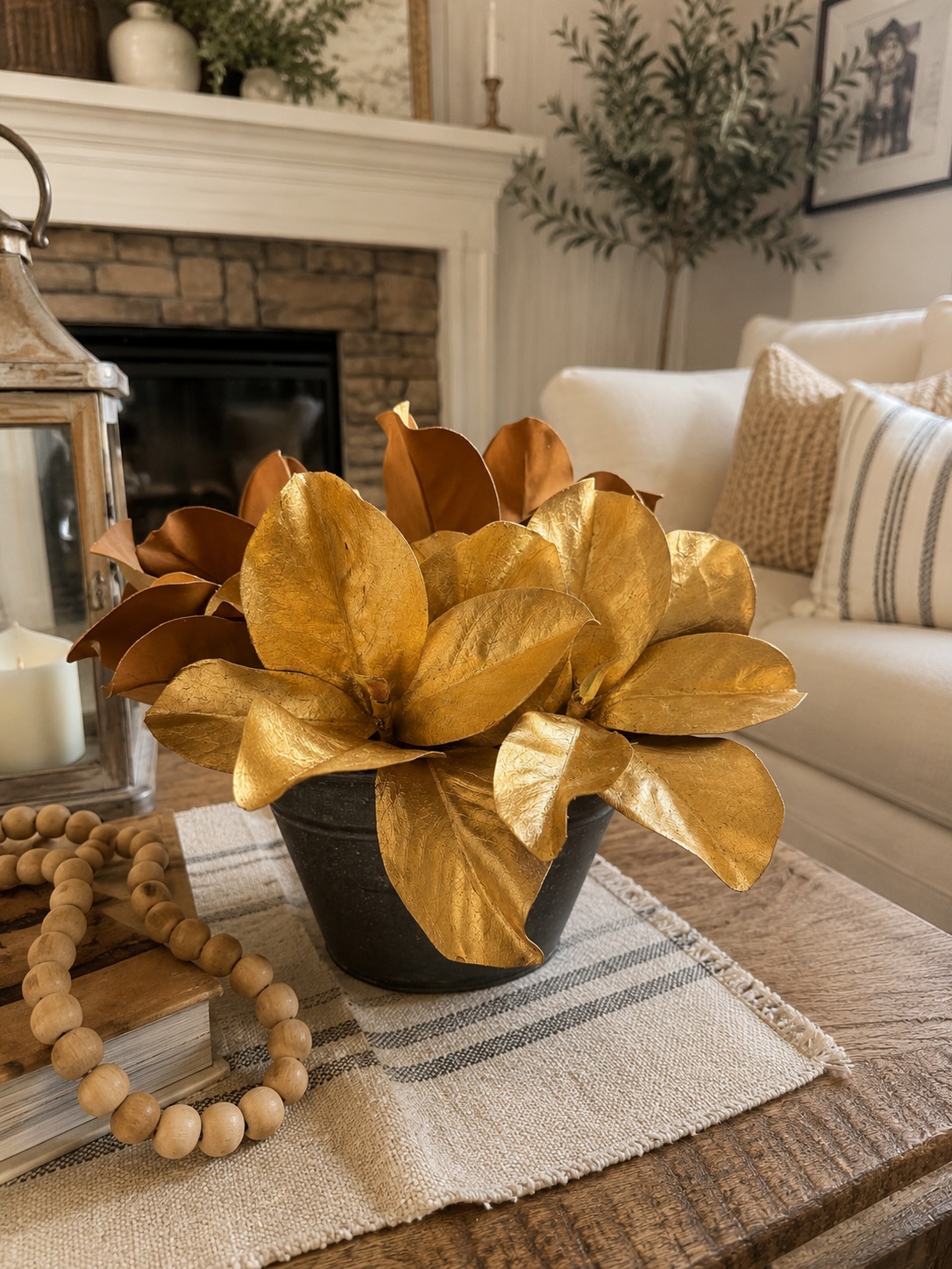 Gold Magnolia Leaf Pick