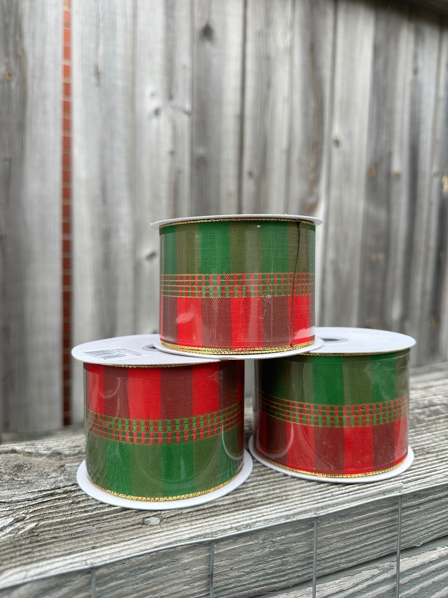 2.5'' x 10 YD Red/Green Woven Ribbon