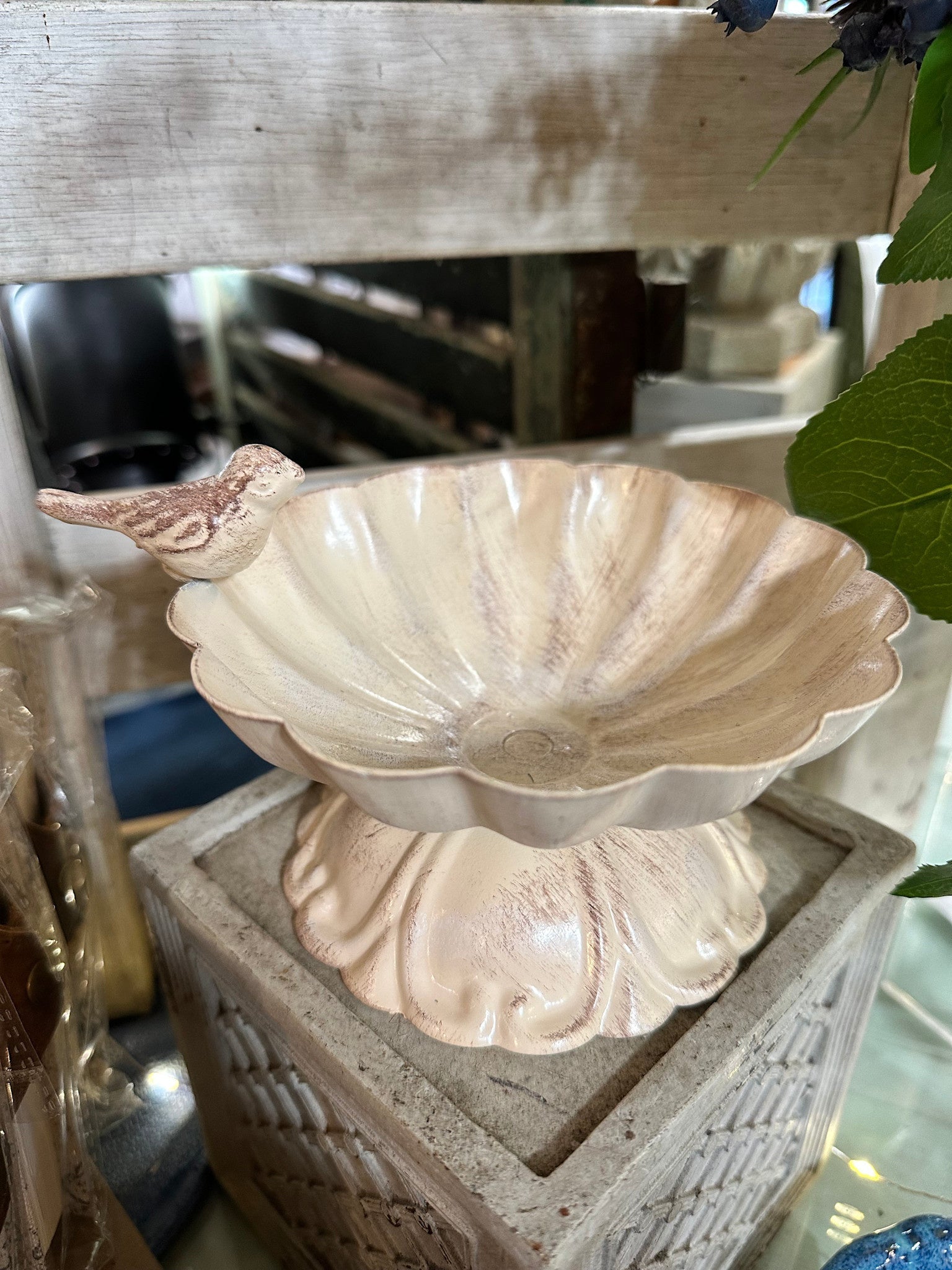 Mini Dish w/ Bird (2-Colors)