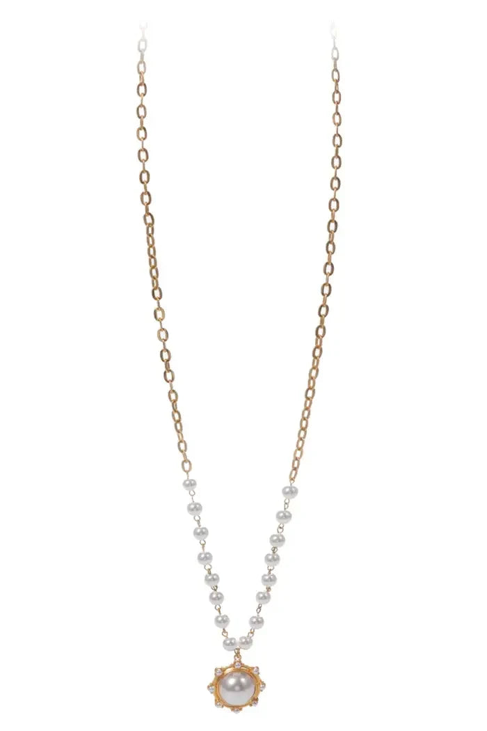 Gold Oval Chain Necklace w/ Large Pearl Pendant