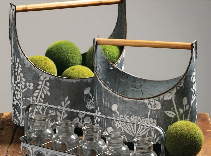 Galvanized Queen Anne's Lace Container (2-Sizes)