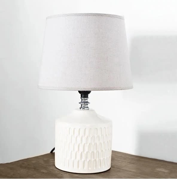 Ceramic Ripple Textured Lamp