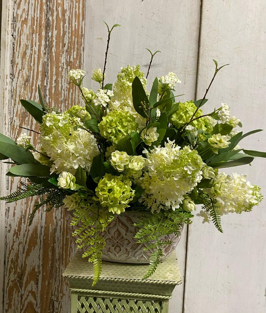 Pinnacle Hydrangea Centerpiece