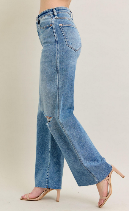Vintage Wash Wide Leg Jeans By: Judy Blue