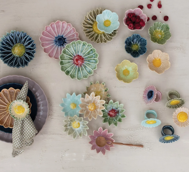 Stoneware Daisy Dish (6-Styles)